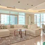 Luton Vacation Homes - The Marina Torch - Sea View - 64Ab07