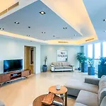 Luton Vacation Homes - The Marina Torch - Sea View - 64Ab07