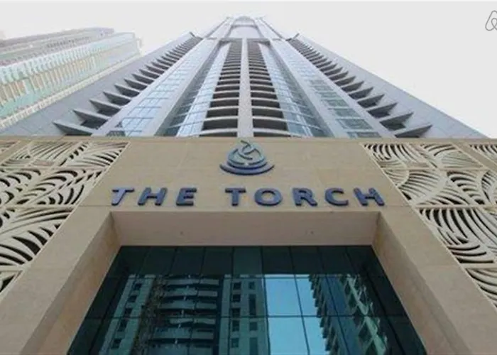 Luton Vacation Homes - The Marina Torch - Sea View - 64Ab07